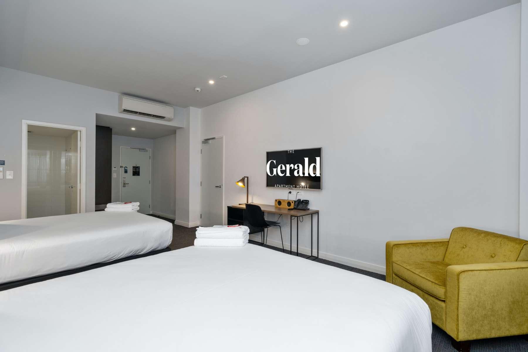 The Gerald Apartment Hotel Джералдтон Екстериор снимка