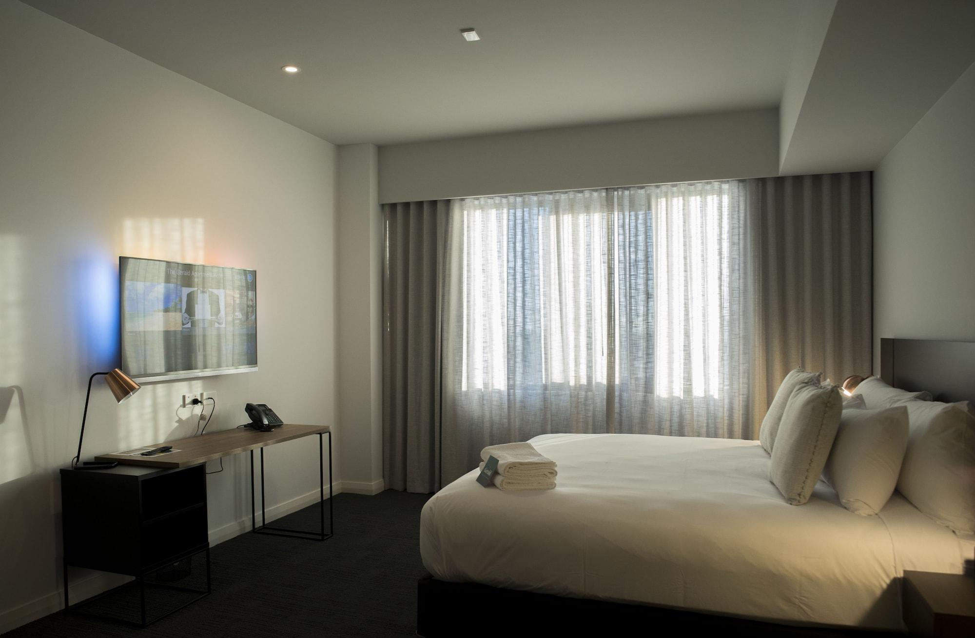 The Gerald Apartment Hotel Джералдтон Екстериор снимка