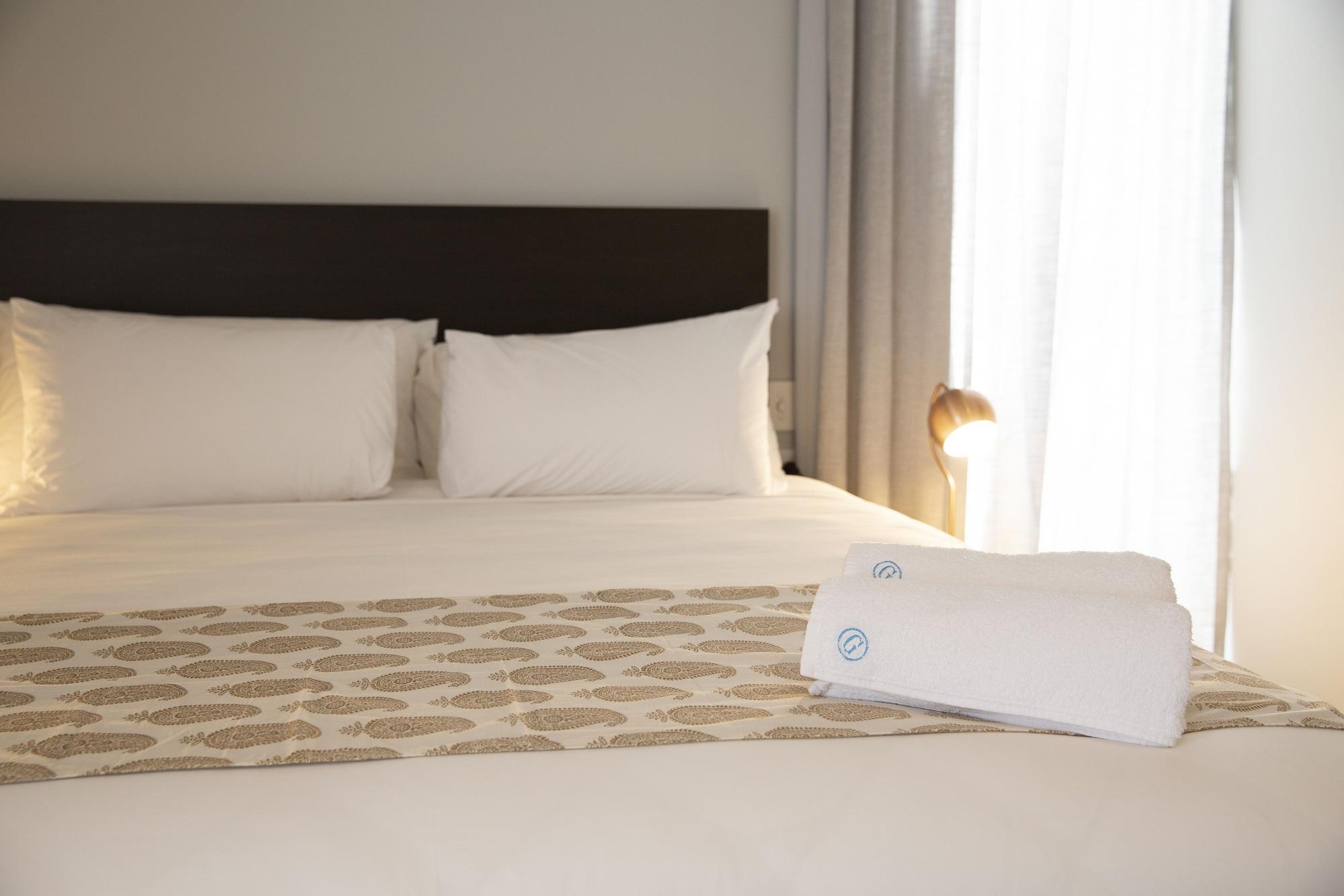 The Gerald Apartment Hotel Джералдтон Екстериор снимка