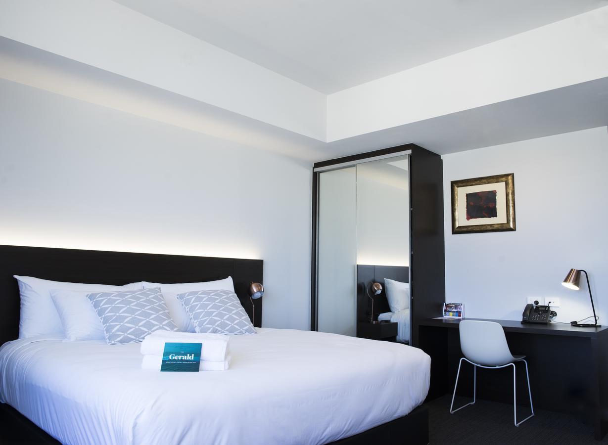 The Gerald Apartment Hotel Джералдтон Екстериор снимка