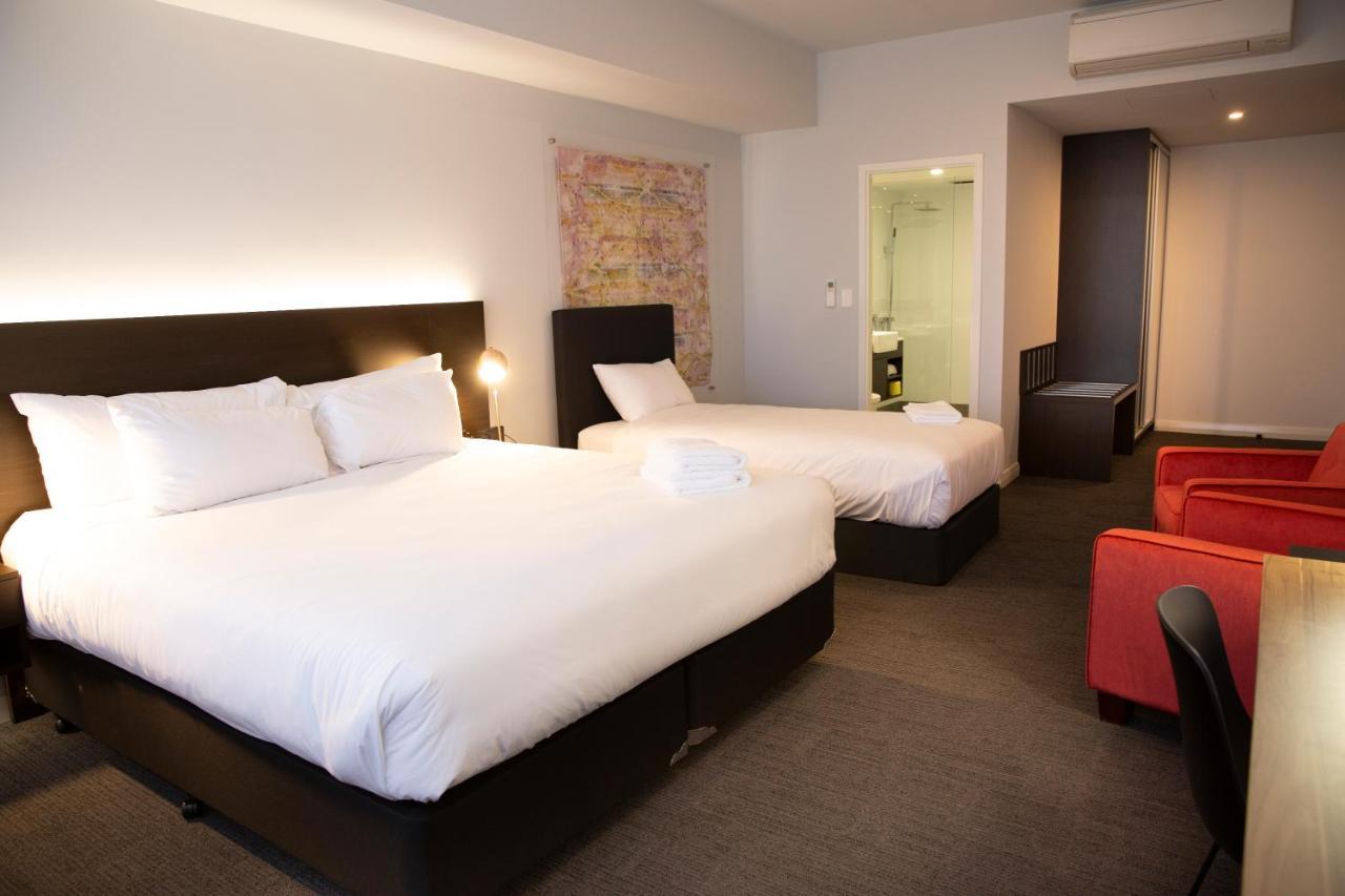 The Gerald Apartment Hotel Джералдтон Екстериор снимка